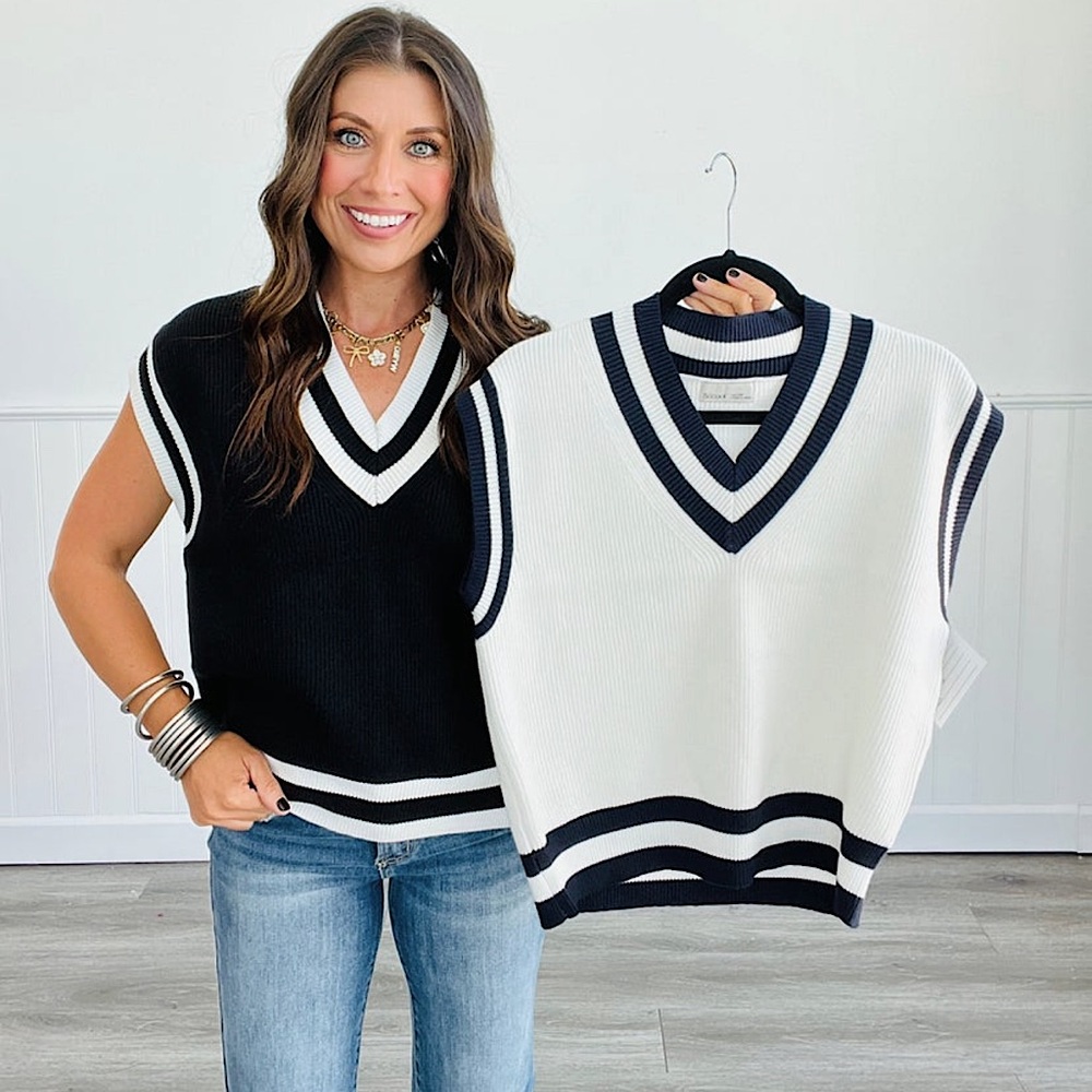 🎉SALE🎉🆕🤍BE COOL: IVORY/NAVY BLUE Varsity Stripe Sweater Vest SMALL